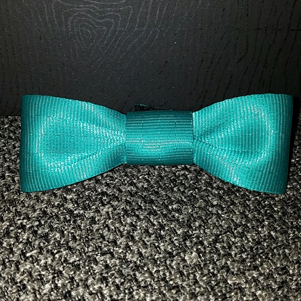 HARVEYS SEATBELT BOW EMERALD GREEN